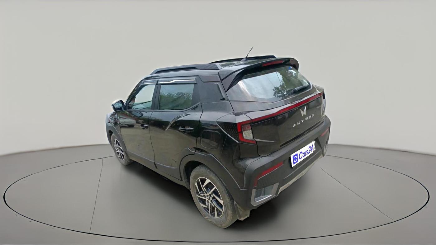 2024 Mahindra XUV 3XO AX5 1.5 Turbo Diesel, Diesel, Manual, 63,994 km, exterior