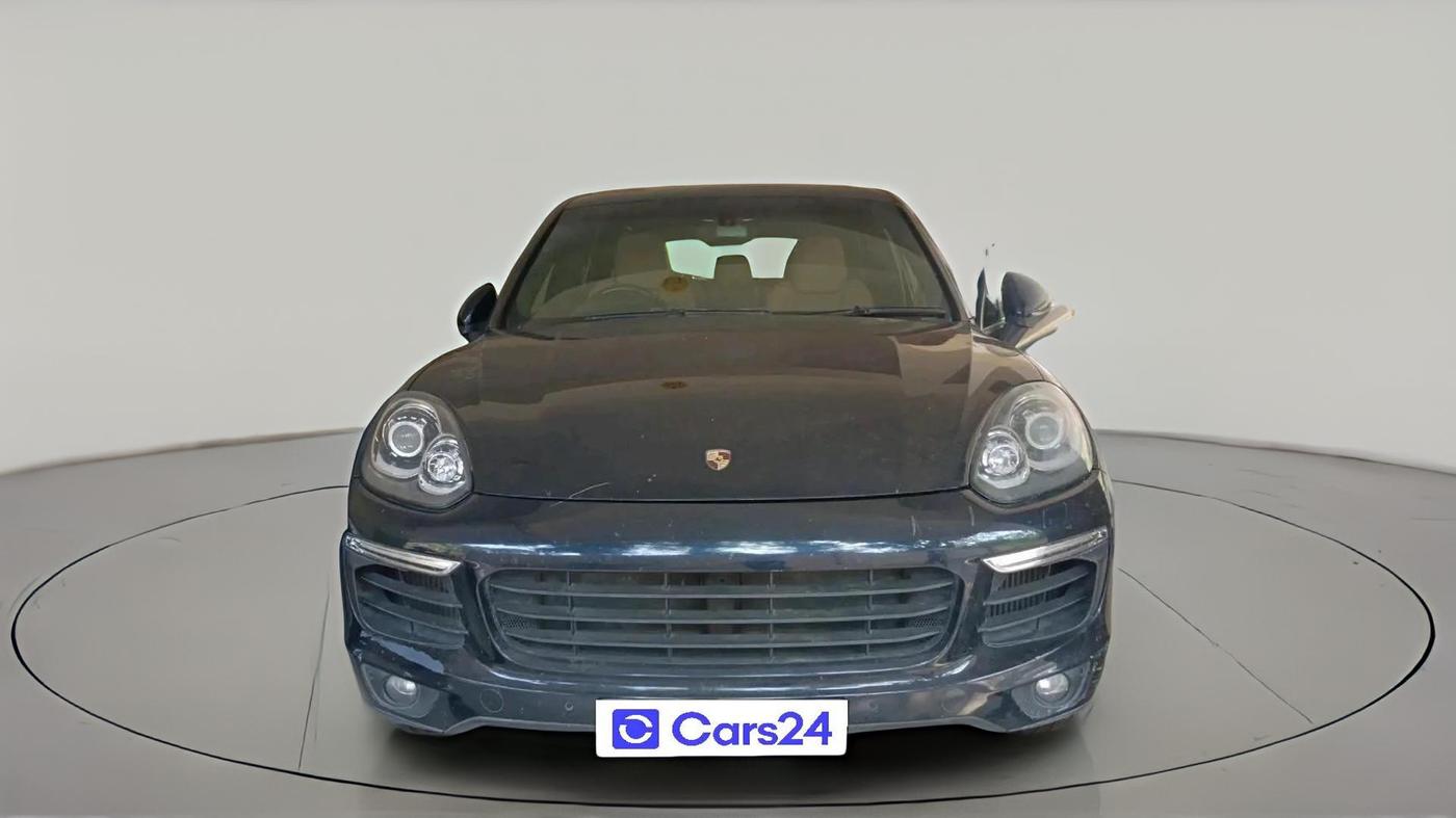 2015 Porsche Cayenne DIESEL, Diesel, Automatic, 99,456 km, exterior