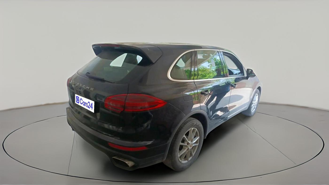 2015 Porsche Cayenne DIESEL, Diesel, Automatic, 99,456 km, exterior