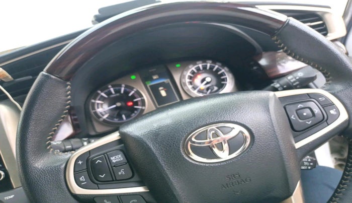 2022 Toyota Innova Crysta 2.7 VX 7 STR, Petrol, Manual, 30,925 km, interior