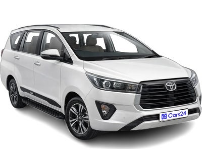 2022 Toyota Innova Crysta - SUV - Petrol - Manual - ₹17.50 lakh