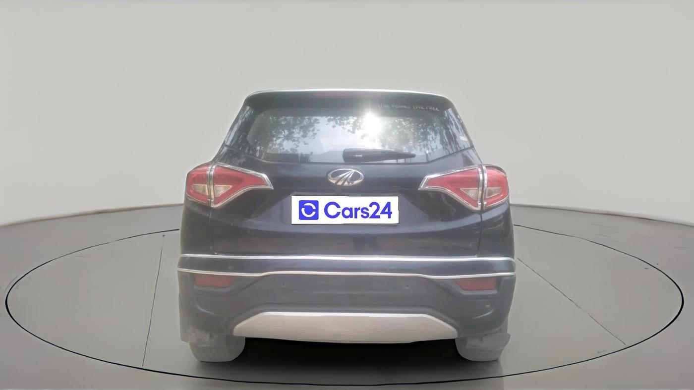 2020 Mahindra XUV300 W8 (O) 1.5 DIESEL, Diesel, Manual, 1,04,732 km, exterior