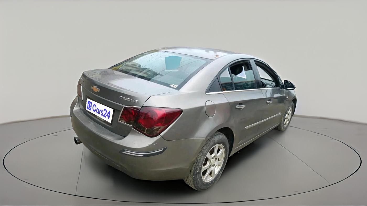 2011 Chevrolet Cruze LT, Diesel, Manual, 1,10,393 km, exterior