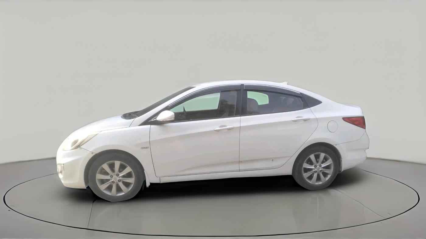 2012 Hyundai Verna FLUIDIC 1.6 CRDI EX, Diesel, Manual, 84,112 km, exterior