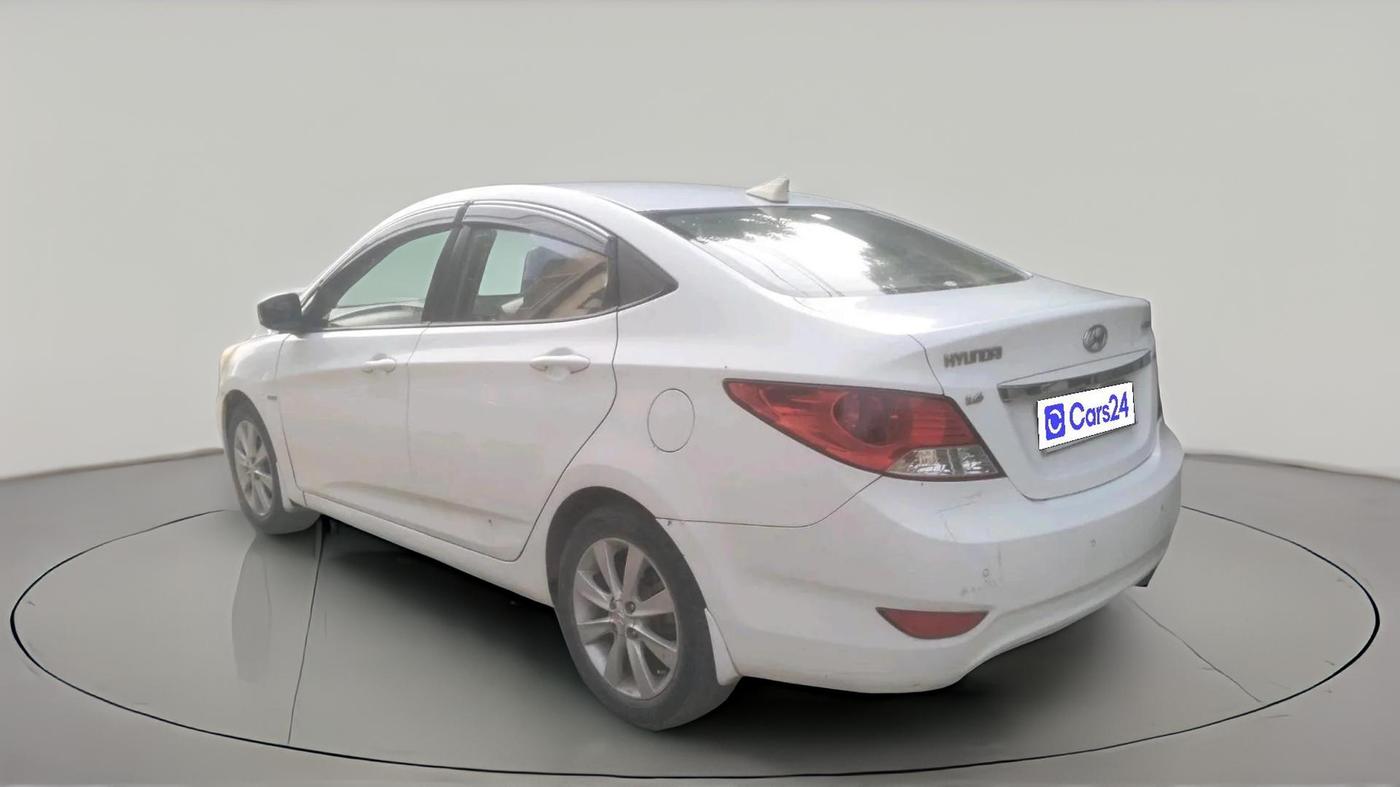 2012 Hyundai Verna FLUIDIC 1.6 CRDI EX, Diesel, Manual, 84,112 km, exterior