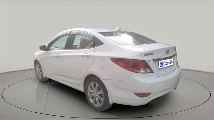 2012 Hyundai Verna FLUIDIC 1.6 CRDI EX, Diesel, Manual, 84,112 km, exterior