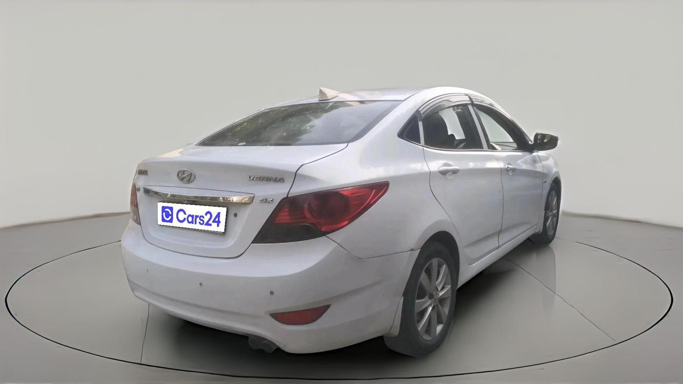 2012 Hyundai Verna FLUIDIC 1.6 CRDI EX, Diesel, Manual, 84,112 km, exterior