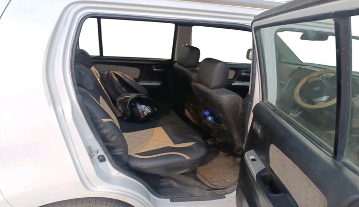 2015 Maruti Wagon R 1.0 VXI, CNG, Manual, 77,800 km, interior