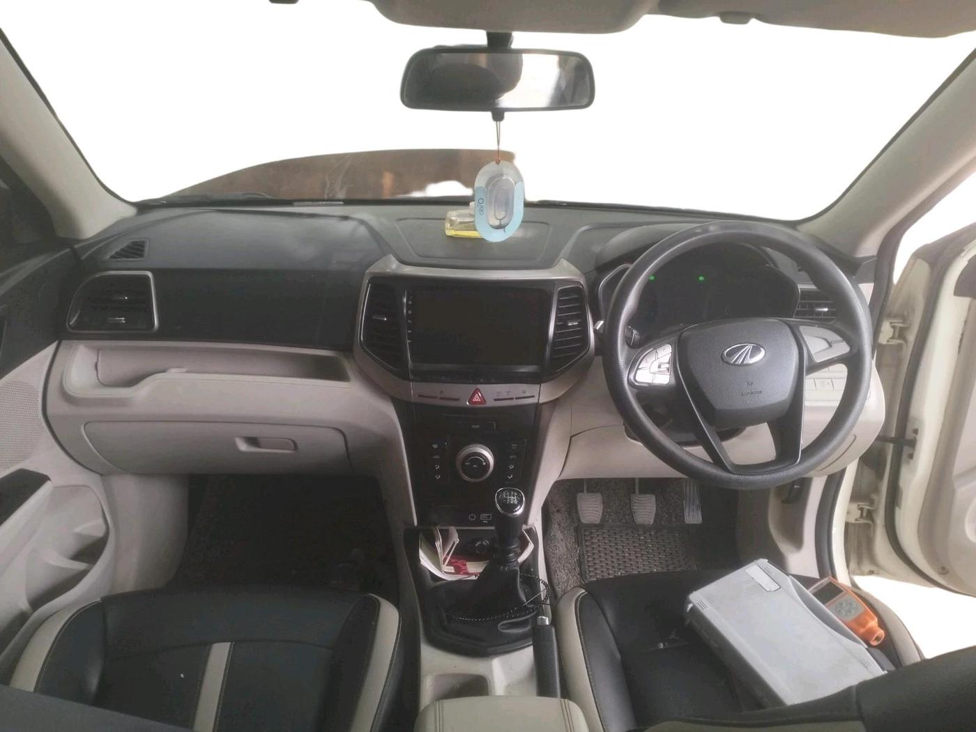 2021 Mahindra XUV300 W6 1.5 Diesel, Diesel, Manual, 70,204 km, interior