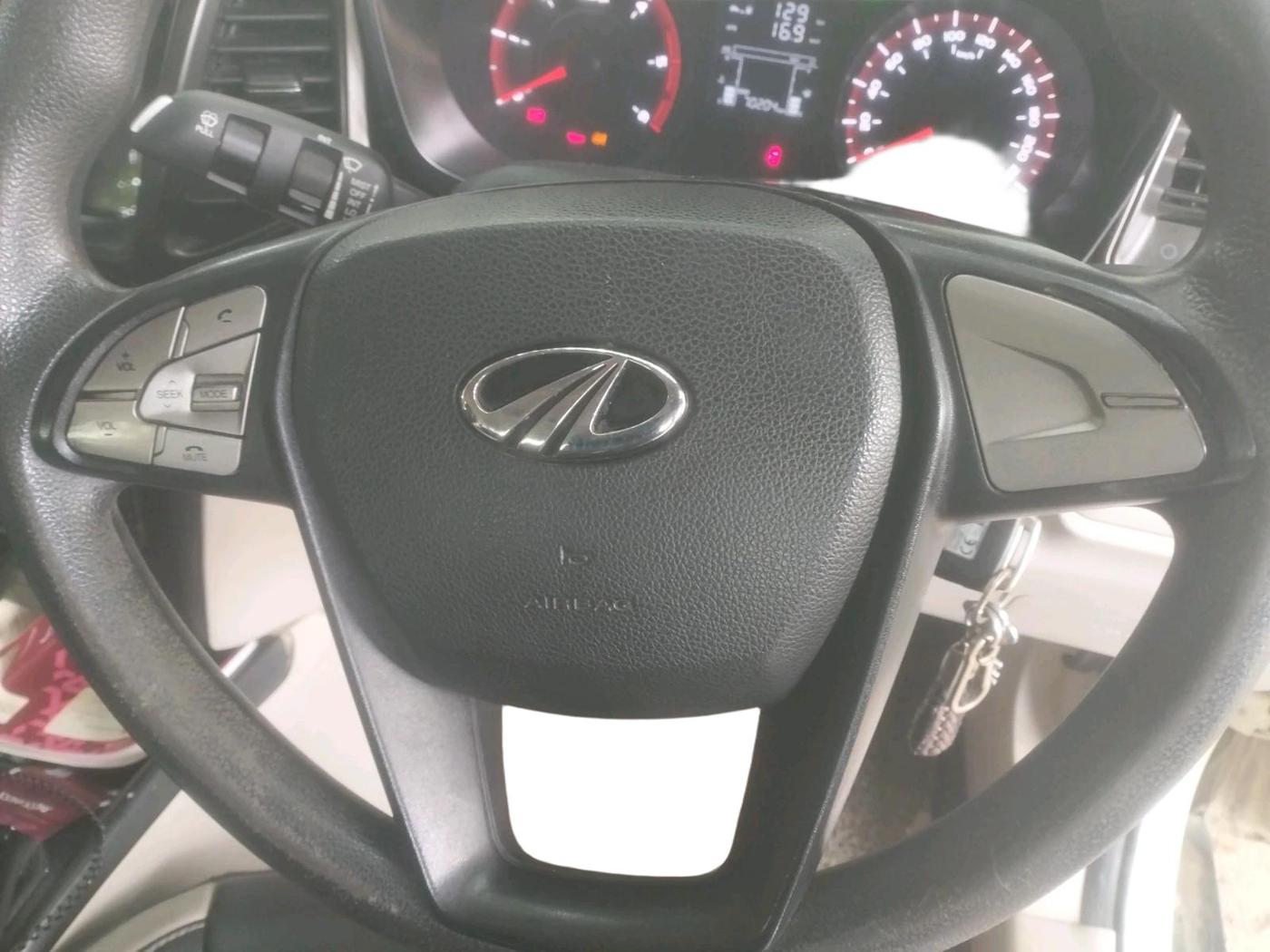 2021 Mahindra XUV300 W6 1.5 Diesel, Diesel, Manual, 70,204 km, interior