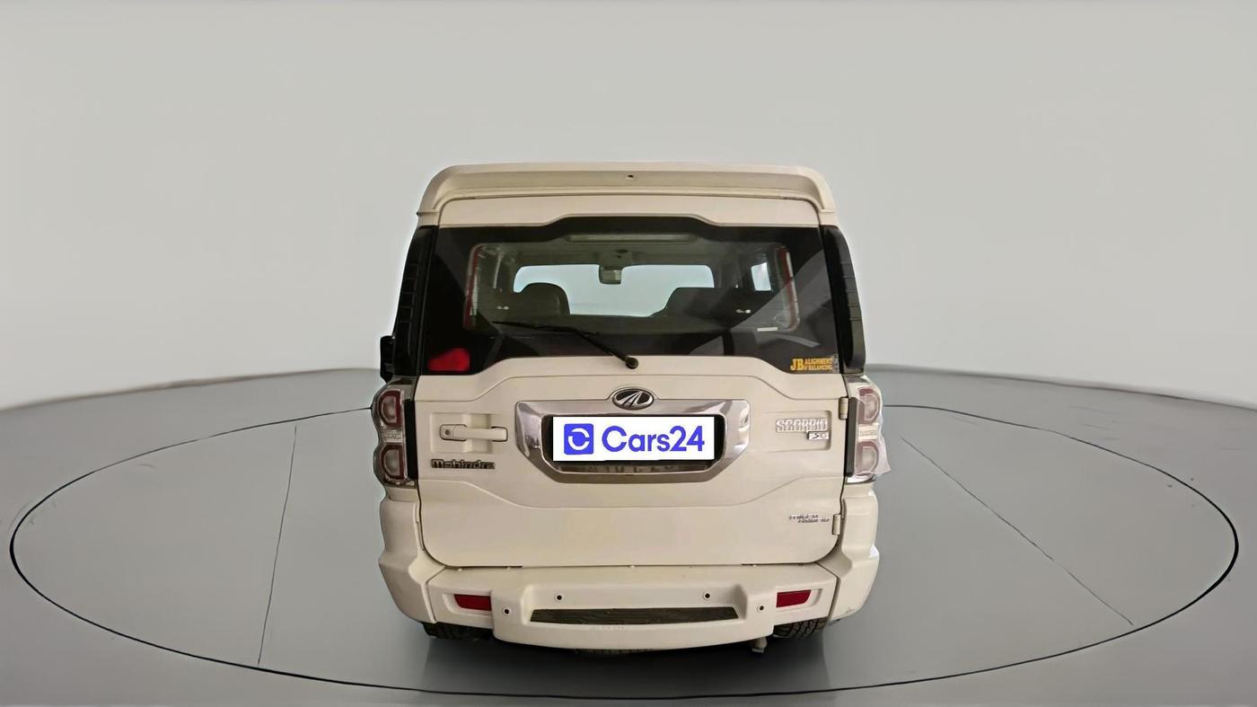 2015 Mahindra Scorpio S10, Diesel, Manual, 1,52,217 km, exterior