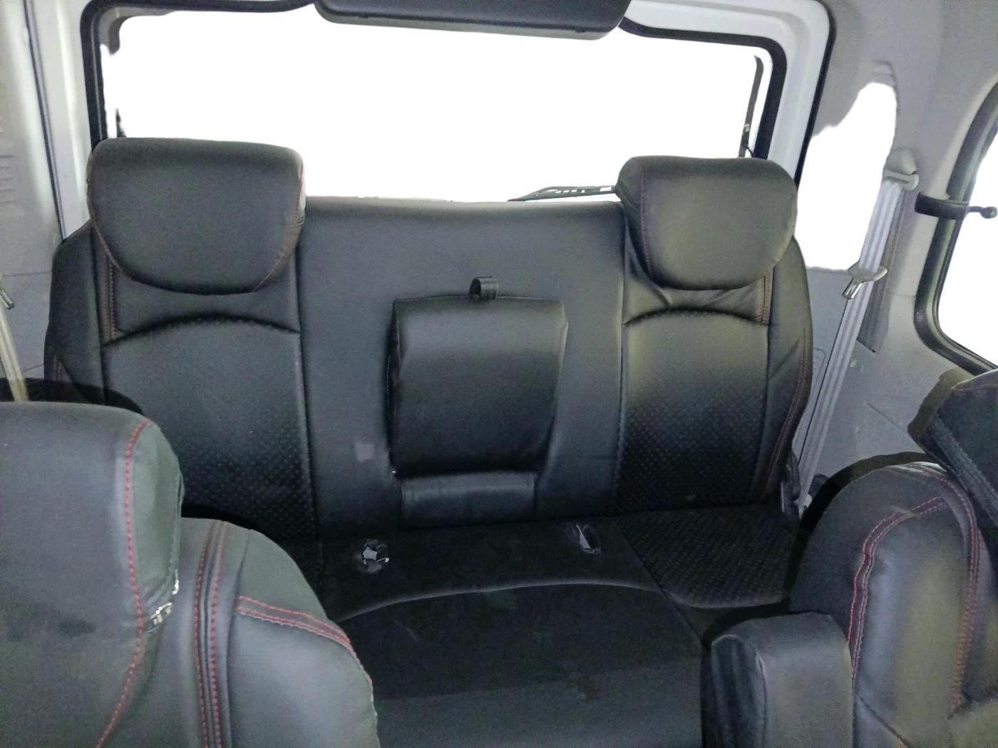 2015 Mahindra Scorpio S10, Diesel, Manual, 1,52,217 km, interior