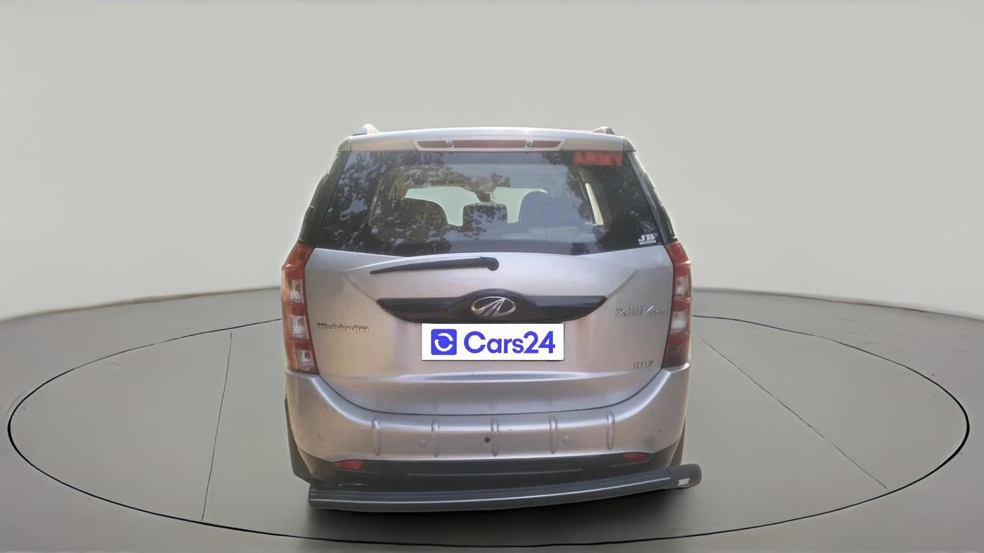 2015 Mahindra XUV500 W4, Diesel, Manual, 77,708 km, exterior