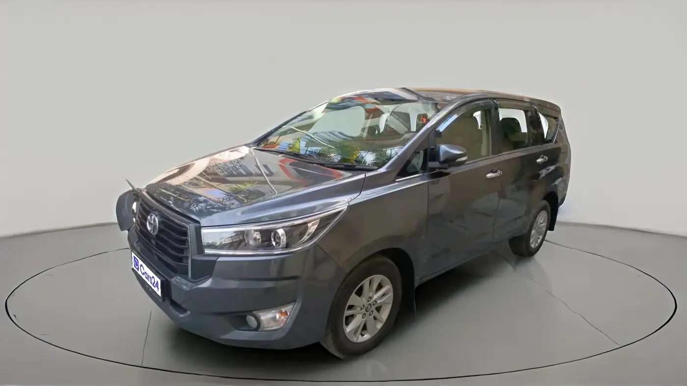 2016 Toyota Innova Crysta 2.4 VX 7 STR, Diesel, Manual, 47,697 km, exterior