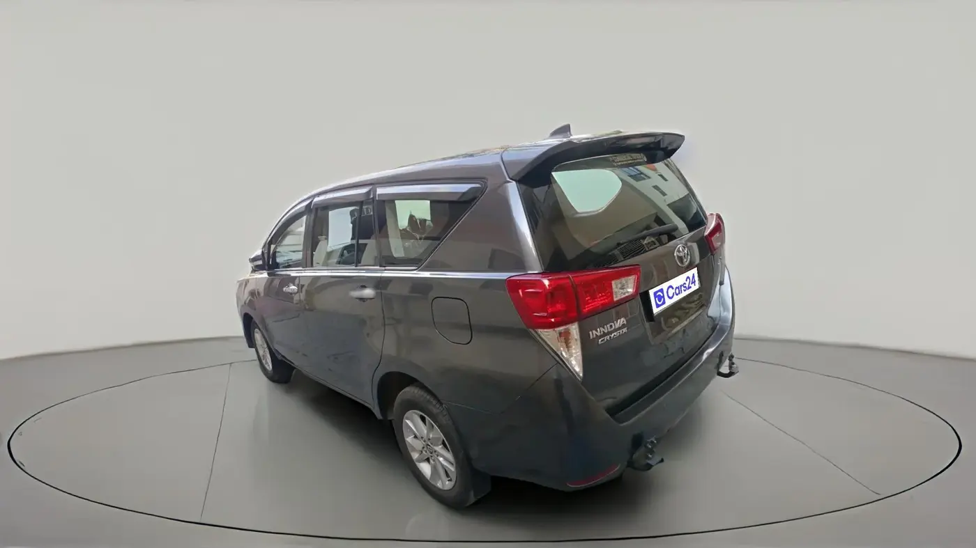 2016 Toyota Innova Crysta 2.4 VX 7 STR, Diesel, Manual, 47,697 km, exterior