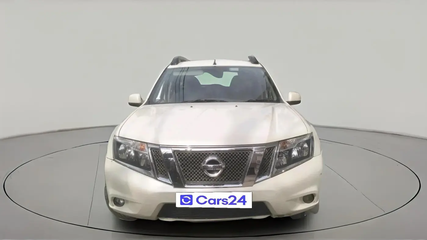 2015 Nissan Terrano XL O (D), Diesel, Manual, 1,17,589 km, exterior
