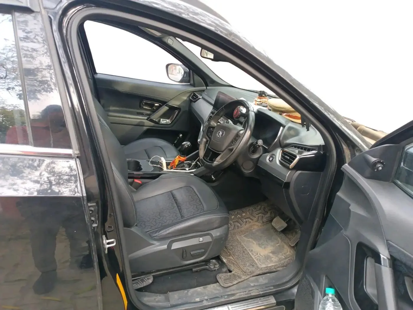 2023 Tata Safari XZA PLUS DARK EDITION, Diesel, Automatic, 1,08,708 km, interior