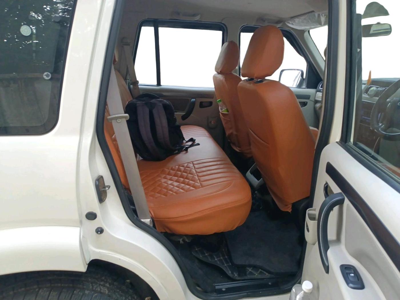 2018 Mahindra Scorpio S7, Diesel, Manual, 51,558 km, interior