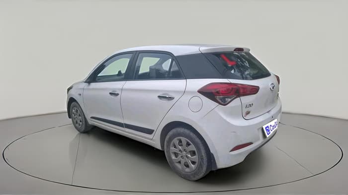 2015 Hyundai Elite i20 MAGNA 1.2, CNG, Manual, 1,08,605 km, exterior