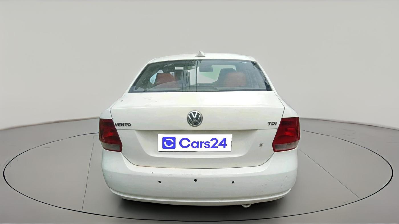 2013 Volkswagen Vento HIGHLINE DIESEL 1.6, Diesel, Manual, 1,24,544 km, exterior