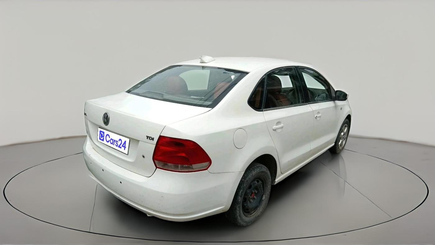 2013 Volkswagen Vento HIGHLINE DIESEL 1.6, Diesel, Manual, 1,24,544 km, exterior