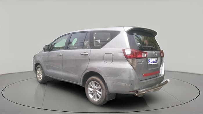 2016 Toyota Innova Crysta 2.8 GX AT 8 STR, Diesel, Automatic, 1,41,952 km, exterior