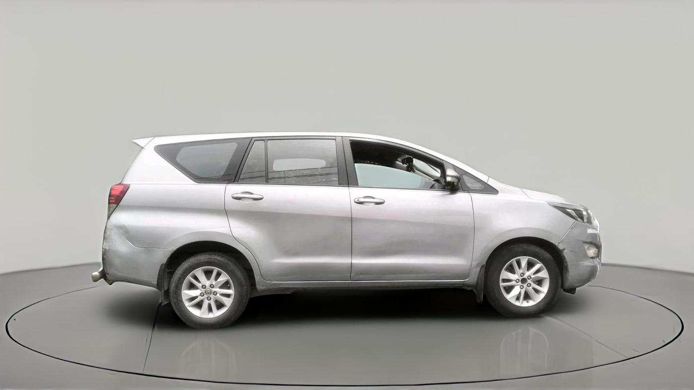 2016 Toyota Innova Crysta 2.8 GX AT 8 STR, Diesel, Automatic, 1,41,952 km, exterior