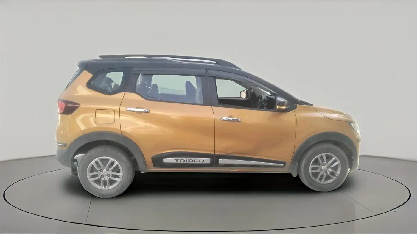 2023 Renault TRIBER RXT, CNG, Manual, 37,442 km, exterior