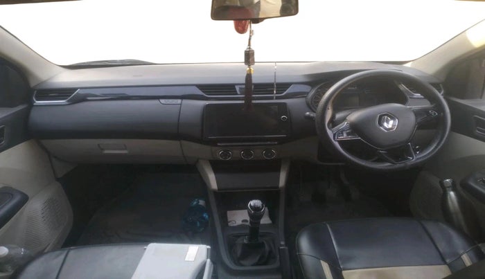 2023 Renault TRIBER RXT, CNG, Manual, 37,442 km, interior