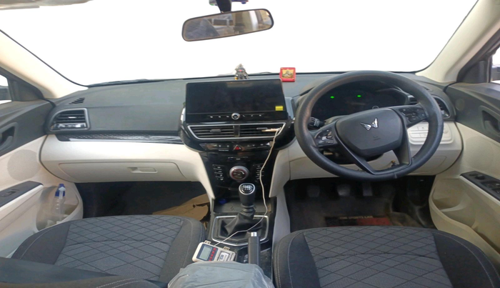 2025 Mahindra XUV 3XO MX3 1.2 L TCMPFi, Petrol, Manual, 6,693 km, interior