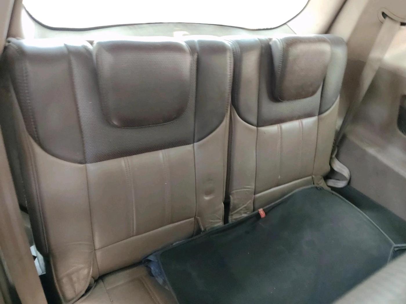 2012 Mahindra XUV500 W8, Diesel, Manual, 1,15,893 km, interior