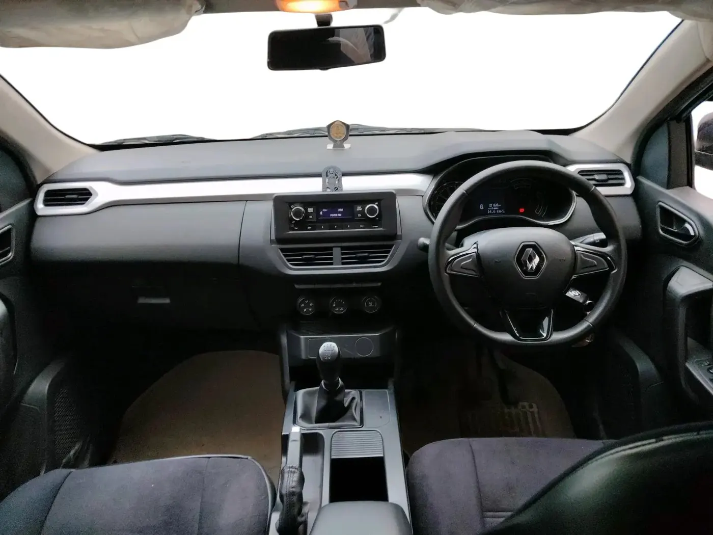 2021 Renault Kiger RXL MT, Petrol, Manual, 10,169 km, interior