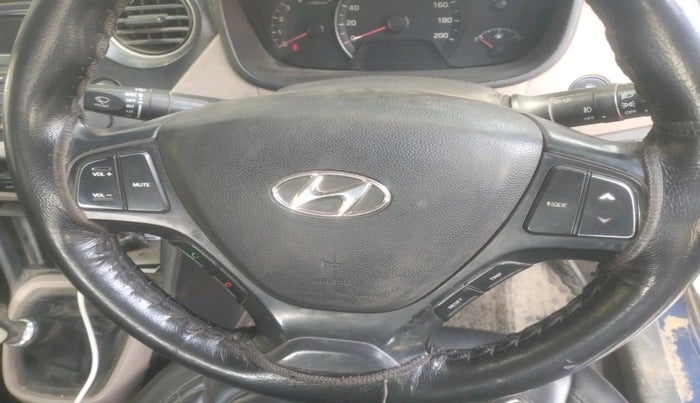 2014 Hyundai Xcent SX 1.1 CRDI, Diesel, Manual, 1,17,081 km, interior