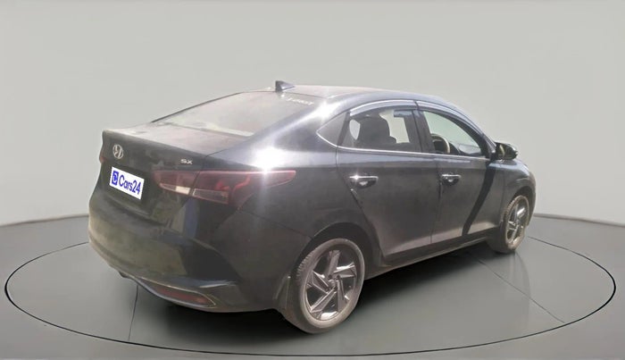 2022 Hyundai Verna SX 1.5 CRDI, Diesel, Manual, 30,606 km, exterior