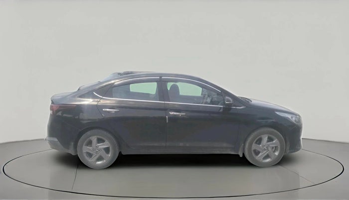 2022 Hyundai Verna SX 1.5 CRDI, Diesel, Manual, 30,606 km, exterior