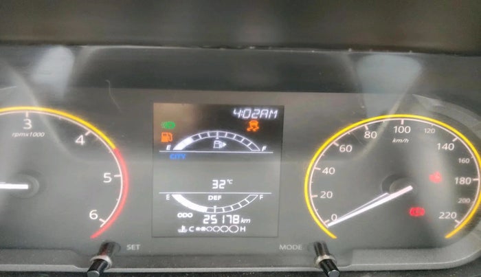 2023 Tata Harrier XT PLUS 2.0L KRYOTEC, Diesel, Manual, 25,178 km, interior