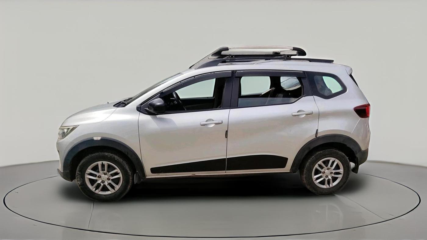 2020 Renault TRIBER RXT AMT, Petrol, Automatic, 14,745 km, exterior