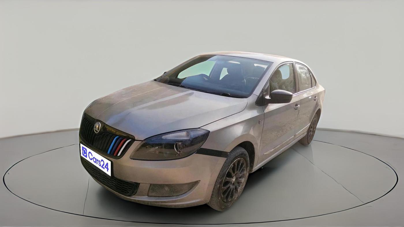 2015 Skoda Rapid AMBITION 1.5 TDI AT, Diesel, Automatic, 2,01,224 km, exterior