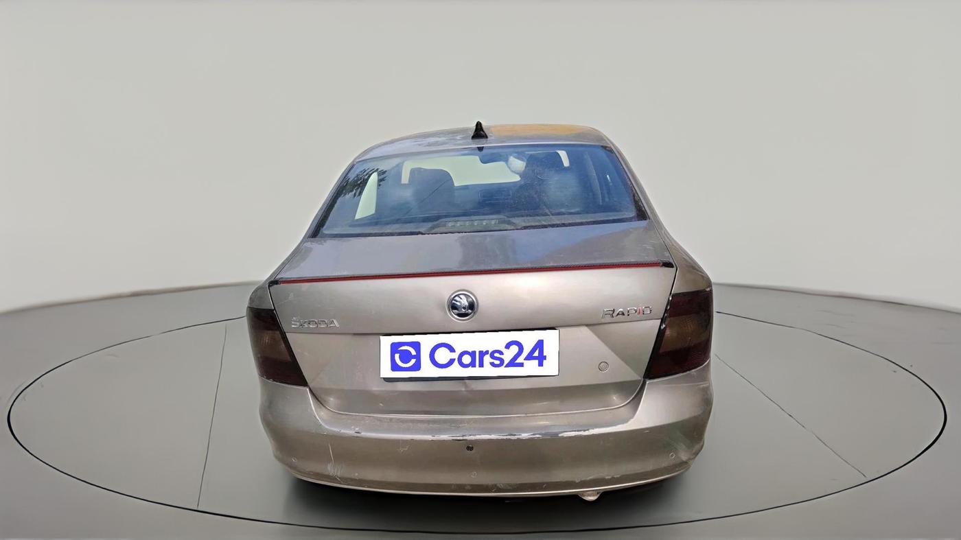 2015 Skoda Rapid AMBITION 1.5 TDI AT, Diesel, Automatic, 2,01,224 km, exterior