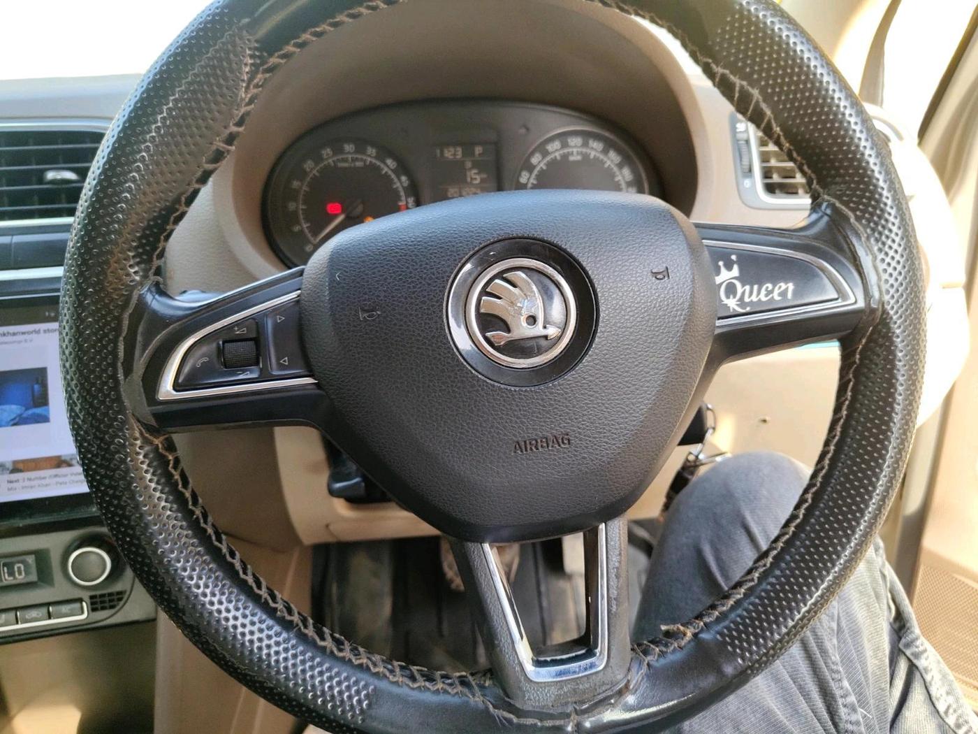 2015 Skoda Rapid AMBITION 1.5 TDI AT, Diesel, Automatic, 2,01,224 km, interior