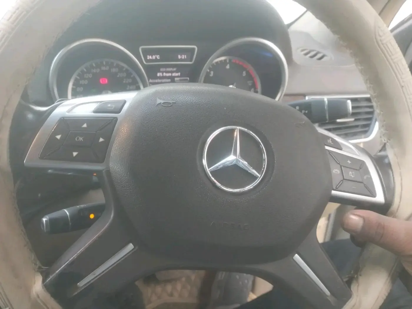 2014 Mercedes Benz GL Class 350 CDI 4Matic, Diesel, Automatic, 1,22,767 km, interior