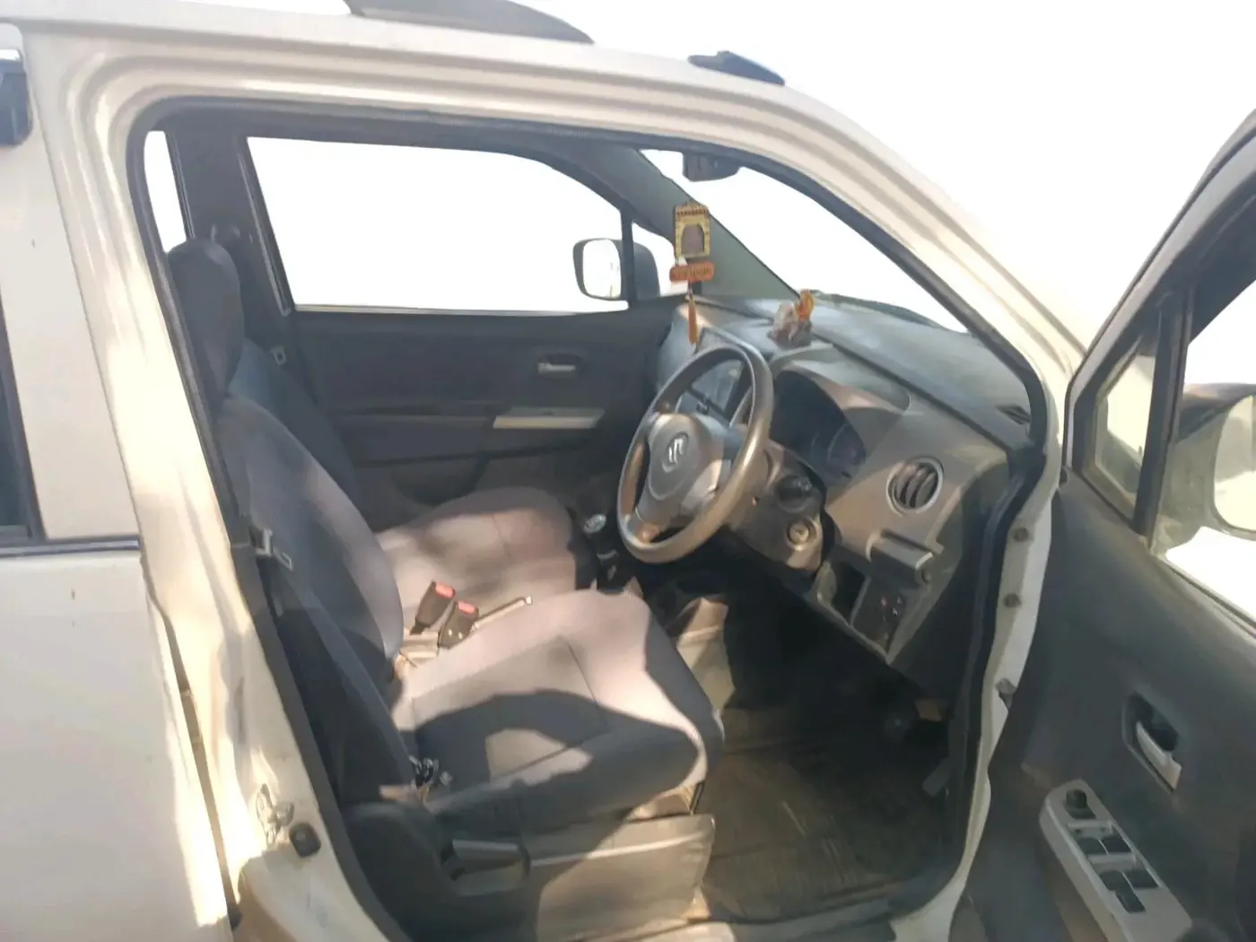 2011 Maruti Wagon R 1.0 VXI, Petrol, Manual, 79,949 km, interior