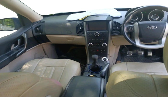 2016 Mahindra XUV500 W10, Diesel, Manual, 1,10,658 km, interior