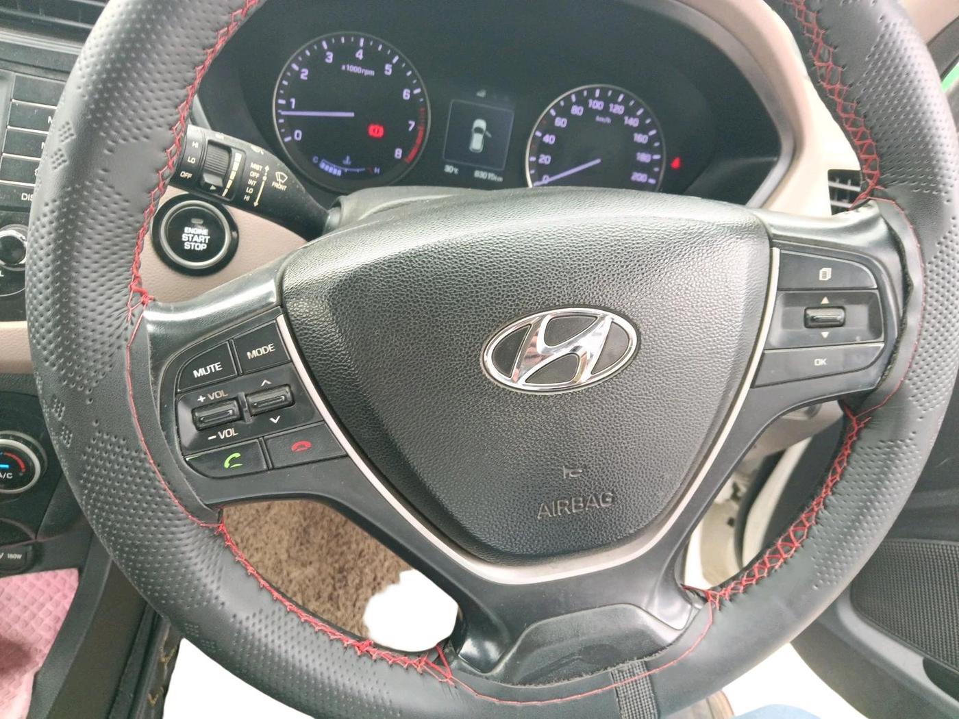 2017 Hyundai Elite i20 ASTA 1.2 (O), Petrol, Manual, 83,015 km, interior