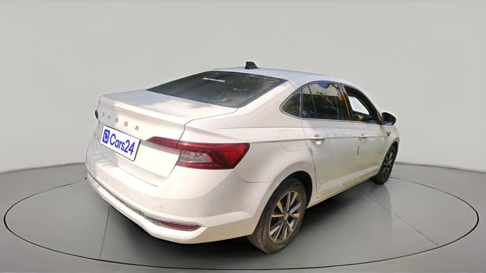 2022 Skoda SLAVIA STYLE 1.0L TSI AT, Petrol, Automatic, 22,805 km, exterior
