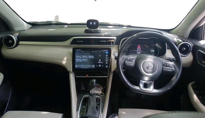 2022 MG ASTOR SAVVY 1.5 CVT, Petrol, Automatic, 20,034 km, interior