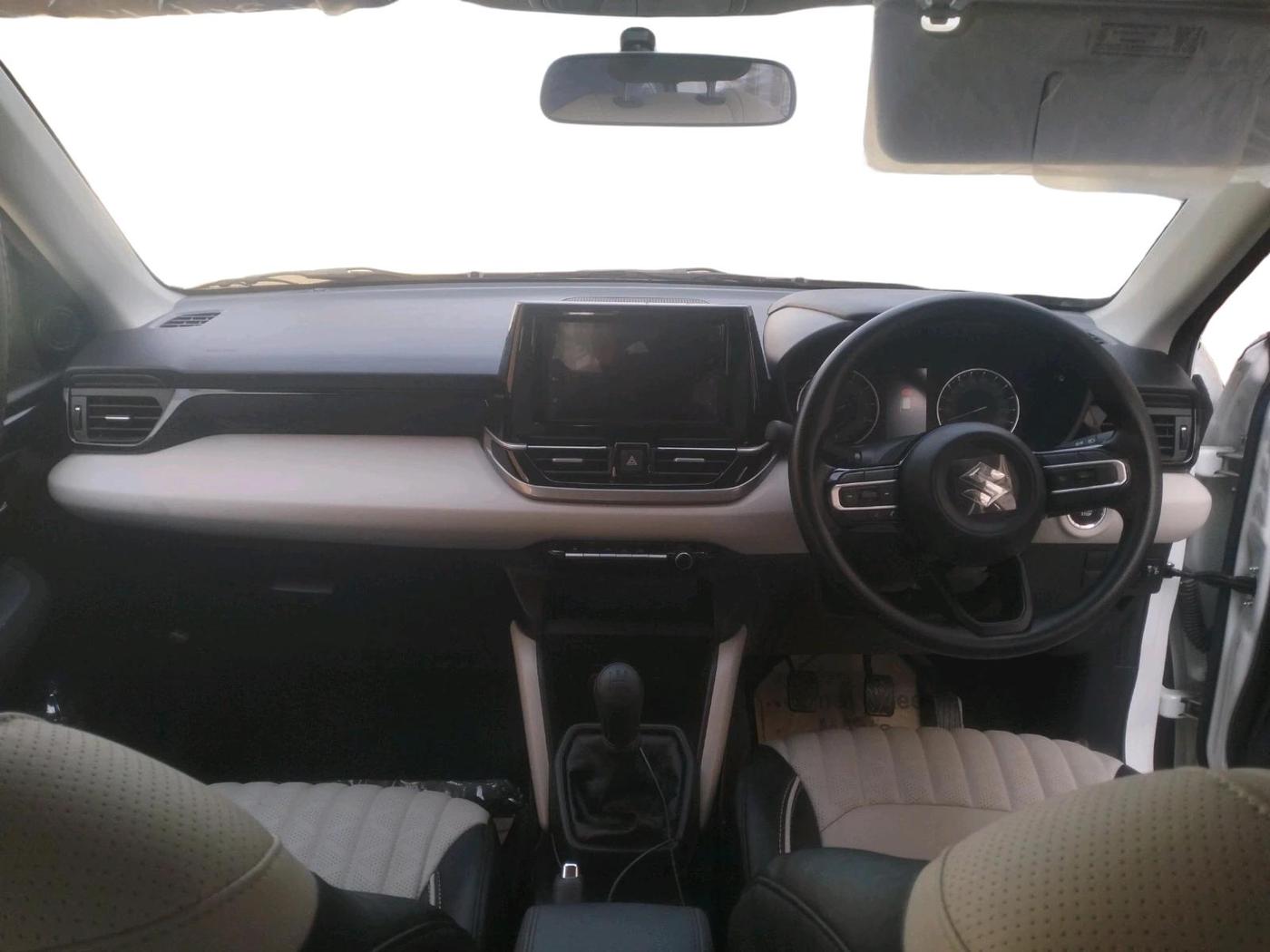 2026 Maruti Victoris Vxi 1.5 CNG MT, CNG, Manual, 2,068 km, interior