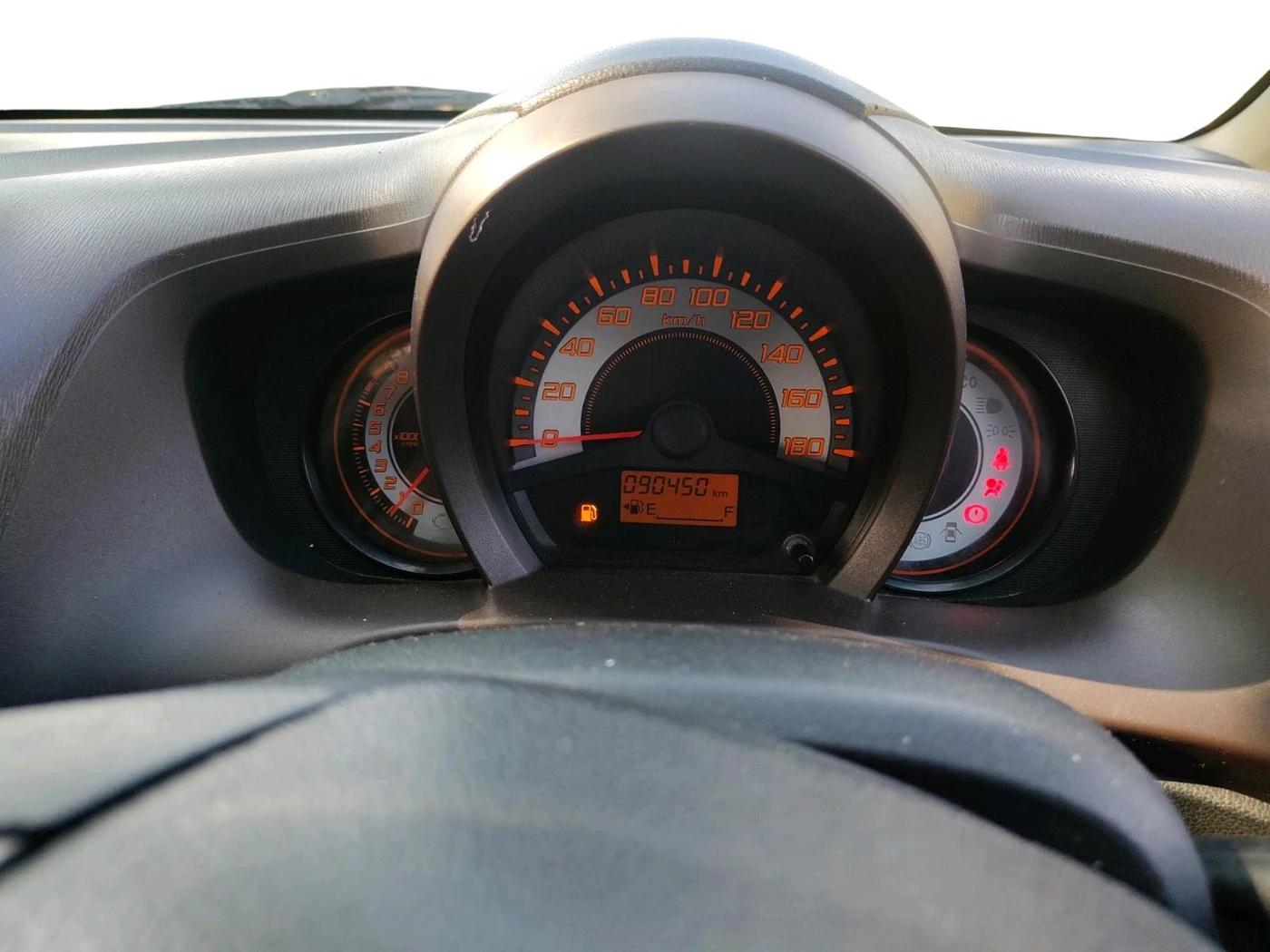 2012 Honda Brio V MT, Petrol, Manual, 90,450 km, interior