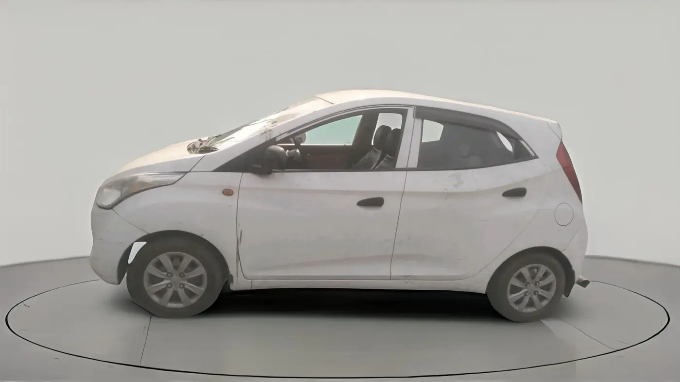 2013 Hyundai Eon MAGNA +, Petrol, Manual, 57,000 km, exterior