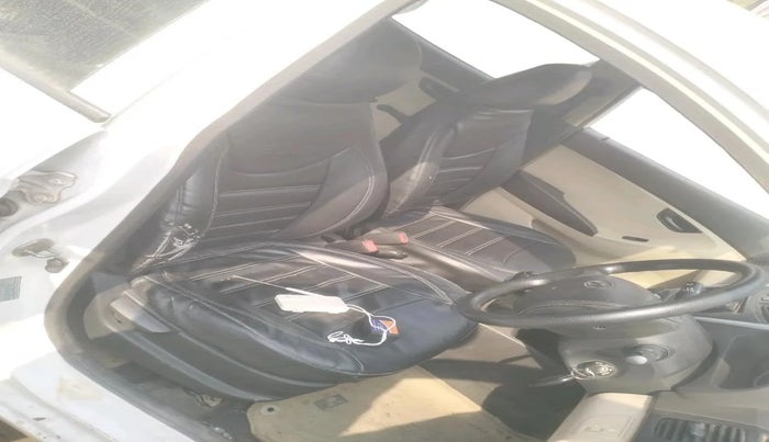 2013 Hyundai Eon MAGNA +, Petrol, Manual, 57,000 km, interior